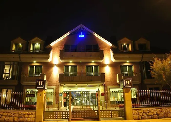 Hotel Maritimo Ris Con Garaje